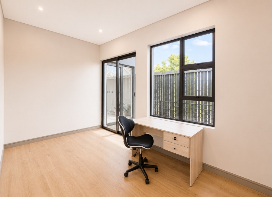 5 Bedroom Property for Sale in The Islands Estates North West